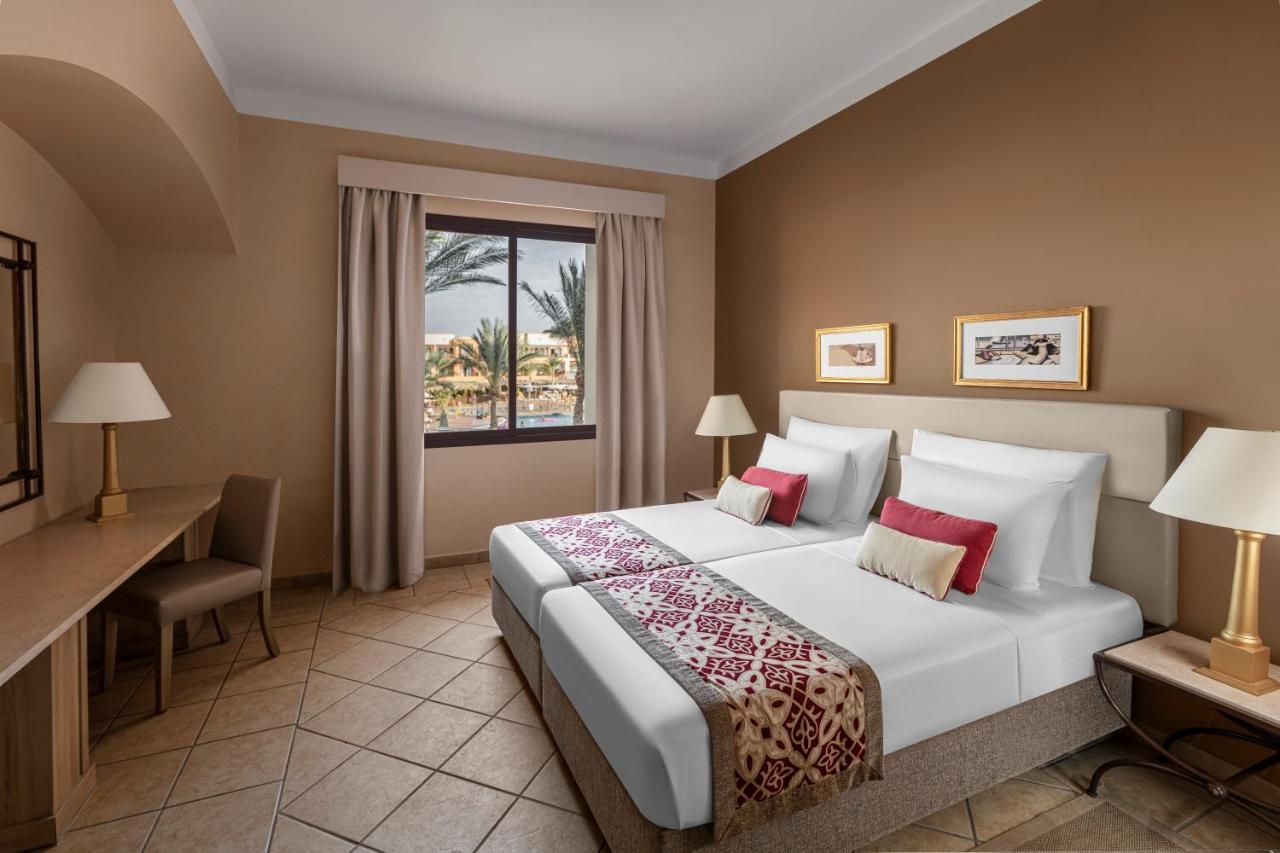 Jaz Makadi Saraya Resort Hurghada Exterior photo