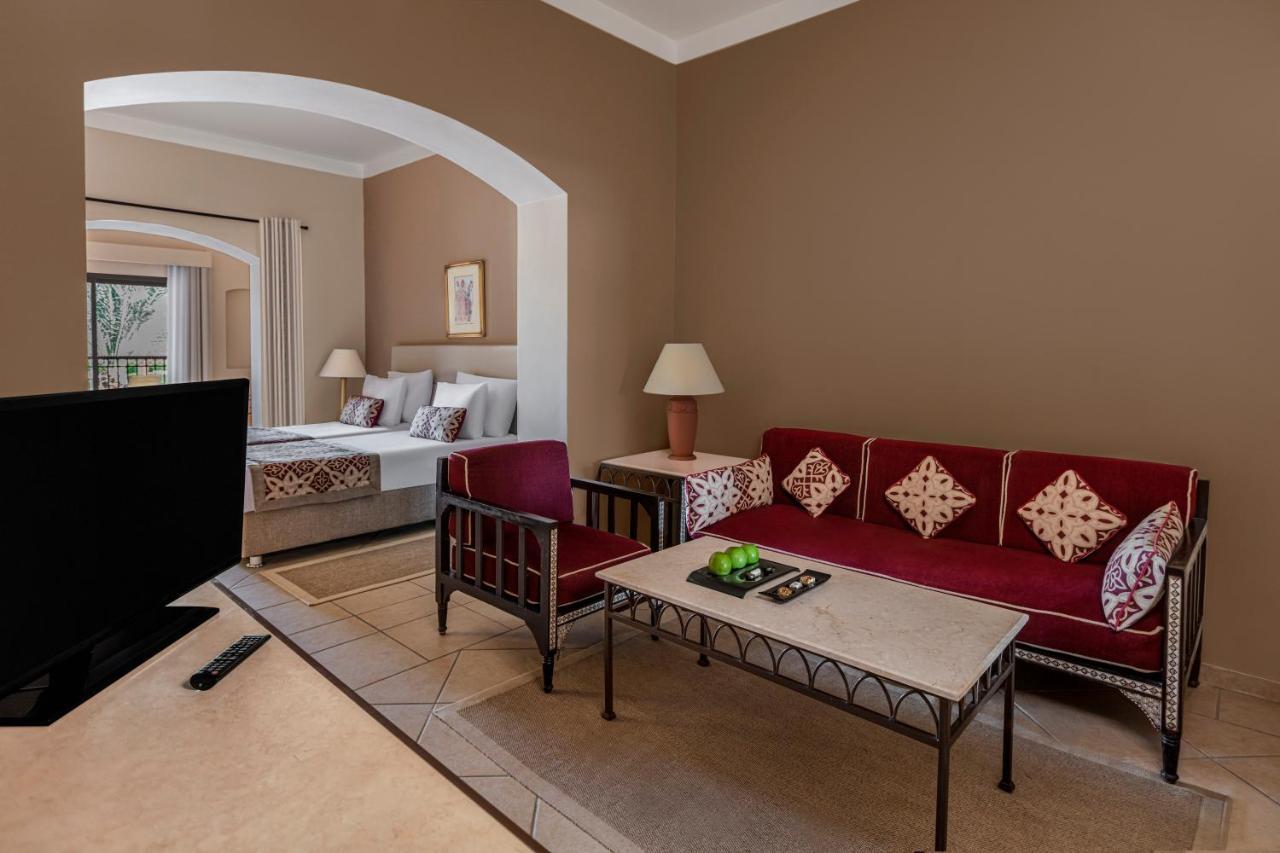 Jaz Makadi Saraya Resort Hurghada Exterior photo Suite