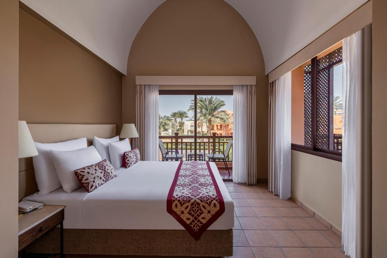 Jaz Makadi Saraya Resort Hurghada Exterior photo Deluxe Room