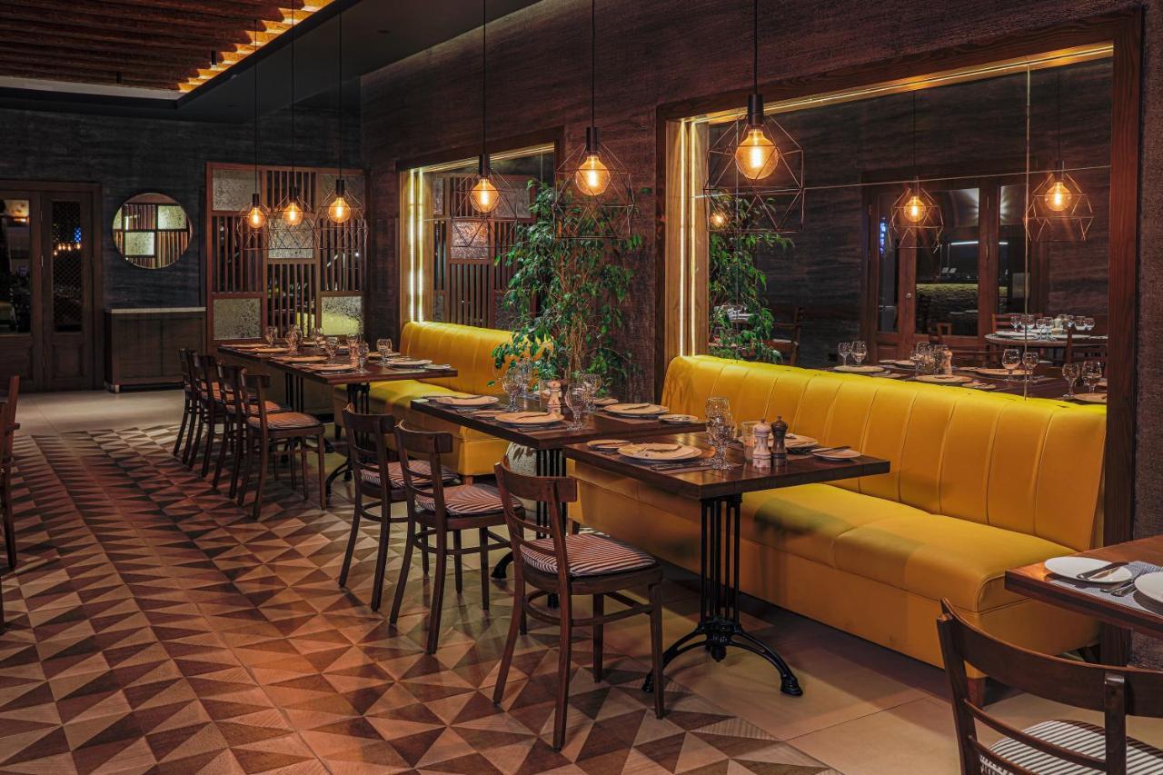 Jaz Makadi Saraya Resort Hurghada Exterior photo Interior of the restaurant