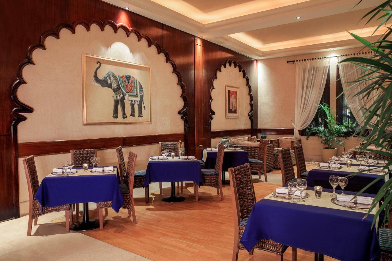 Jaz Makadi Saraya Resort Hurghada Exterior photo The interior of the restaurant